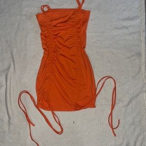 Lufeng, Orange flattering scrunched dress, size large